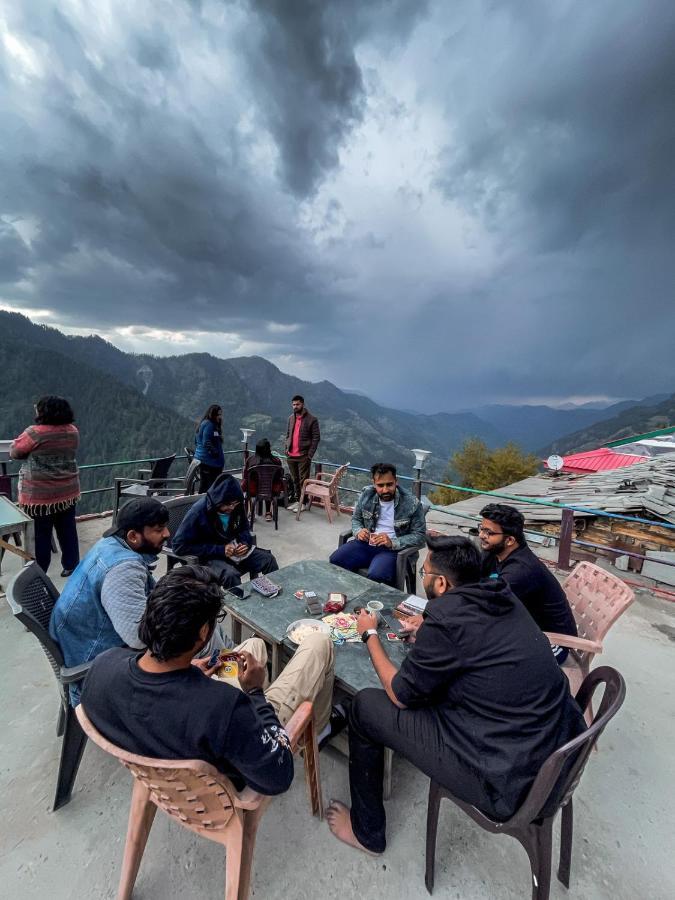 Firgun Chapter Shoja Hostel Bagian luar foto